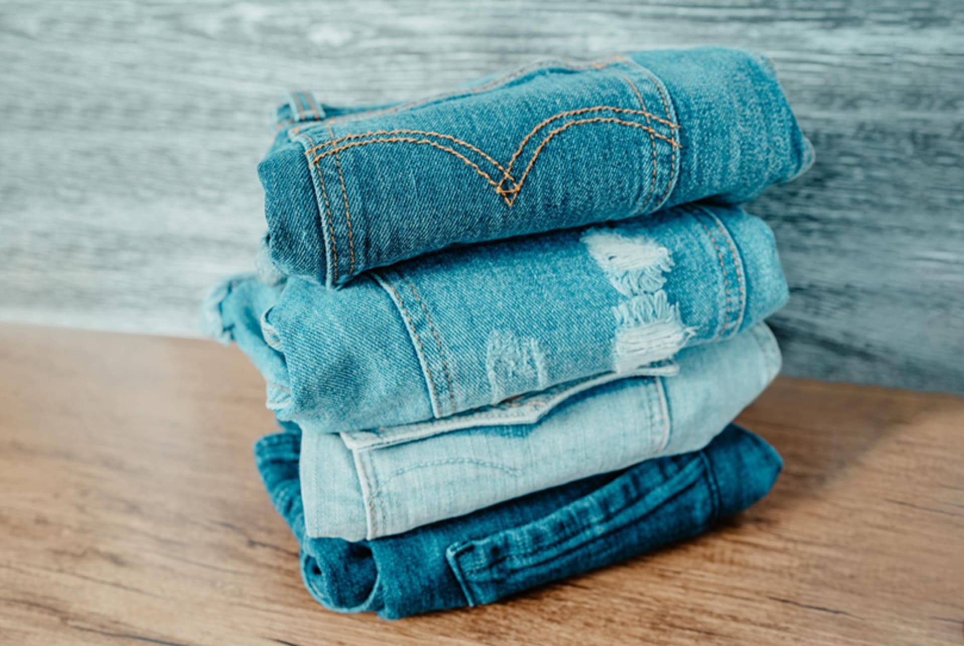 現代ファッションにおけるジーンズの着こなし方